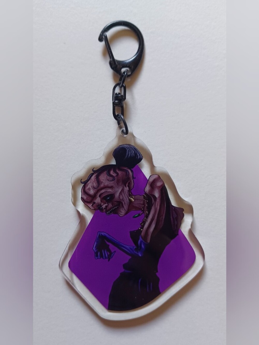Arora Kress The Outlast Trials (Red Barrels) Keychain With Clasp